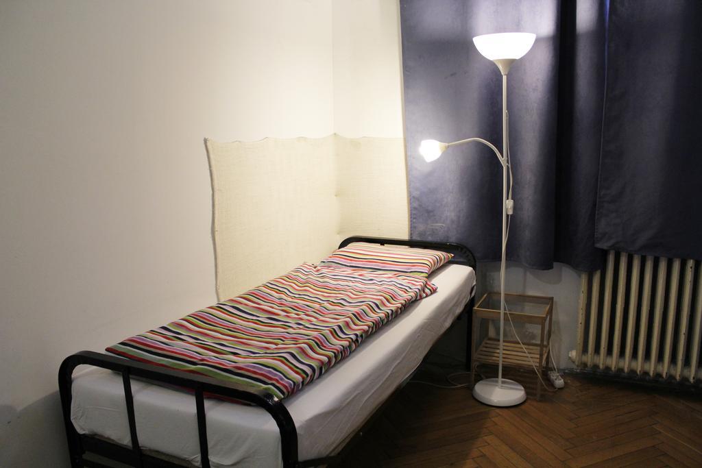 Dbc Hostel Budapesta Exterior foto